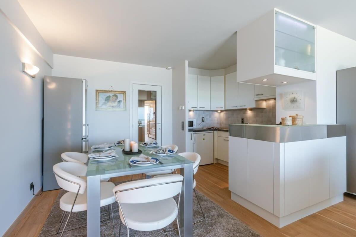 Huswell - Apartment With Stunning Sea View In ميدل كيرك المظهر الخارجي الصورة